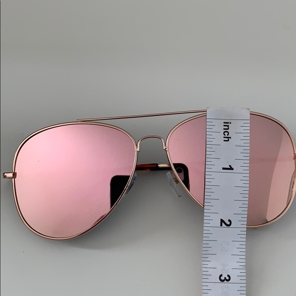 ๐ ๐ SUNGLASSES - Picture 6 of 8